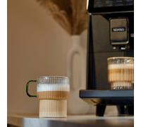 Bicchiere da latte scanalato con manico verde CHiATO, 300 ml - Trasparente