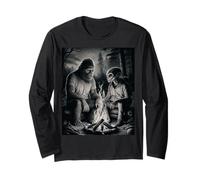 Bigfoot And Alien Campfire Adventure - Nature Hiking Tee Maglia a Manica