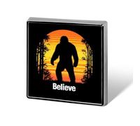 Bigfoot Believe Spille quadrate alla moda per uomo e donna Spille in metallo divertenti per giacche, borse e cappelli