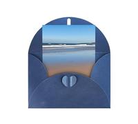 Biglietti e buste bianche con stampa di conchiglie marine, design unico, perfetti per festival, inviti