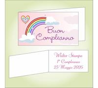Bigliettino bomboniera bigliettini confetti per Compleanno, 9 x 2,5 cm, 40 pezzi o più, personalizzabile con vostro testo, un arcobaleno su sfondo rosa, con nuvole e un cuore arcobaleno