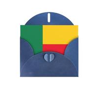 Biglietto di auguri orizzontale con bandiera del Benin con busta blu a forma di cuore e scritta vari auguri di festa