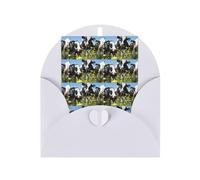 Biglietto di auguri per auguri di compleanno con stampa di mucche bianche e nere verticali