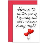 Biglietto di compleanno umoristico per partner, con scritta in inglese "Here's to Another Year of Figuring Out What's For Dinner", design giocoso, per lui o per lei, interno bianco con busta