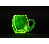 BIJOUX COMPONENTS Unique uranium glass hand made decoration - beer glass, volume 0,3 l, Czech Bohemian Glass. Trasparente vetro twisted design. 1 pezzo.