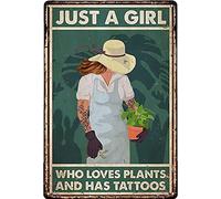 Blackia Targa vintage in metallo con scritta "Just A Girl Who Loves Plants and Has Tattoos", targa in metallo con pittura in ferro, decorazione da parete retrò, poster per casa, hotel, bar, idea