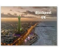 Blackpool, Lancashire, Regno Unito. Blackpool Sea Front e vista aerea al crepuscolo guardando verso il molo e la spiaggia del piacere sulla costa del Lancashire, Magneti per Frigorifero