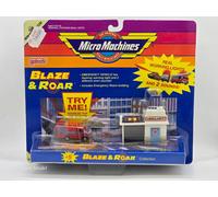 Blaze & Roar #5 Ambulance - MICRO MACHINES Galoob