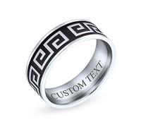 Bling Jewelry Anello nuziale piatto nero geometrico greco personalizzato per uomo e donna in acciaio inossidabile 8MM inciso su misura
