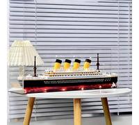 Blocchi di costruzione di navi da crociera di lusso (vari livelli di difficoltà), combinazione romantica Torre Eiffel di Parigi + grande nave da crociera, nave inaffondabile, blocchi di costruzione di