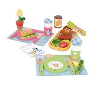 Bluey - Dine in with Bluey Set, 32 pezzi in legno con asparagi magici, piatti, utensili e altro ancora, perfetto per giochi di ruolo e divertimento fantasioso, certificato FSC, adatto per