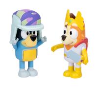 Bluey Figura 2-Pack - Confezione da favola, 6,35 cm Figure di peperoncino nel suo costume da She-Ra e bandito che indossa il cappello, ricrea i momenti preferiti dell'episodio - Fairytale