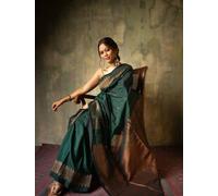 Bollywood Stile South Indiano Seta Blu Saree Con Maglia Firmato Matrimonio Wear