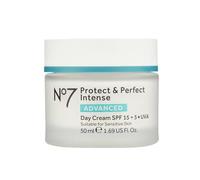 Boots No7 Protect & Perfect Intense - Crema da giorno avanzata, SPF 30, 50 ml (1,69 fl. oz)