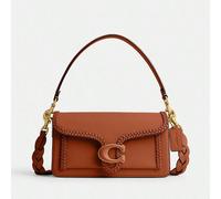 Borsa a tracolla da donna Tabby 26 con chiusura a patta e profilo in pelle intrecciata, modello CJ838 B4BAR INFORMAZIONI sull'allenatoreFondata nel 1941, Coach ha sede a New York Coach è un marchio am