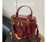 Borsa da donna di design di nicchia, borsa a tracolla retrò elegante e versatile, borsa a scatola con ciondolo a campana personalizzata, adatta per lavoro, pendolarismo, appuntamenti, shopping, feste 