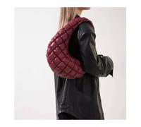 Borsa Donna Trapuntata Piuma Bordeaux A Mezza Luna Con Manico Morbido CF82987