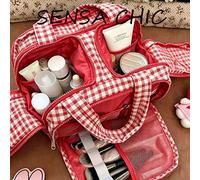 Borsa per il trucco alla moda a quadri rossi con manici doppi, design interno multi-scompartimento con slot elastici per pennelli da trucco e tasche in rete. Chiusura completa con cerniera e design pi