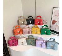 Borse a spalla da donna Materiale: realizzato in pelle di alta qualità, è resistente all'usura e facile da pulire, durevole e di lunga durata. Aspetto: la forma generale è semplice e alla moda, l'abbi