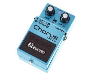 Boss CE-2w
