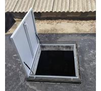 Botola da tetto con telaio in alluminio e copertura zincata, guarnizione di tenuta in gomma, maniglia a interruttore, for edifici residenziali/commerciali(21.6in/55cm)