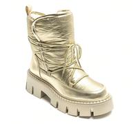 Bottiglie da inverno in metallo con rivestimento in seta e chiusura croisé fantasia Lo stile dei bagarini audaci negli edifici restaurativi è sorprendentemente moderno e moderno. È tutta una questione