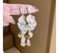 Boucles d'oreilles longues Ã franges en pÃ©tales de rose, tendance et Ã©co-responsables, coffee