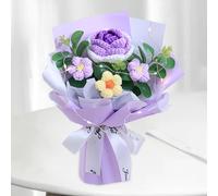 Bouquet di fiori all'uncinetto già realizzato in modo creativo per la festa