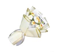 Bouquet floreale artificiale creato utilizzando tecniche di tessuto a maglia per una consistenza sottile e una delicata miscelazione di colori negli spazi interni (giallo)