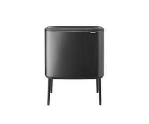 Brabantia Bo Touch Bin 3x11L - Pattumiera da cucina a triplo scomparto per riciclo | Soft Touch | Soluzione indipendente per la raccolta differenziata con piedini antiscivolo | Confident Grey