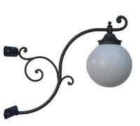 Braccio a muro applique lampada Maiori con globo per esterno balcone giardino