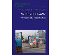 Brigitte Bastiat Northern Ireland (Tascabile) Reimagining Ireland
