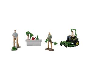Britains Cofanetto da gioco John Deere con trattore e accessori. Miniature dettagliate e robuste, perfette per bambini, collezionisti e giochi all'aperto.