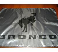 BRONCO Logo 20x30 Bandiera Stendardo Mostra Garage Racing Negozio Grigio Cavallo