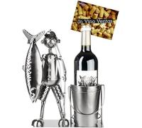 Brubaker Portabottiglie da Vino Grande Cattura Pescatore con Pesce, Canna da Pesca e Secchiello - Portabottiglie da Pesca in Metallo - 30 cm Wine Gift - Portabottiglie con Biglietto d'Auguri
