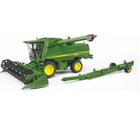 BRUDER John Deere T670i