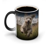 BSCKKDMN Tazza da caffè in ceramica da 325 ml, sensibile al calore, tazza da caffè magica che cambia colore, cane bianco sul campo, tazza da tè per donne e uomini