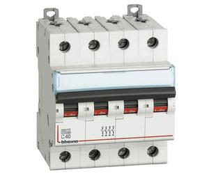Bticino magnetotermico 4 poli 40A curva C 10kA FH84C40