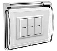 Bticino Cover universale 3P Idrobox Bticino 26603