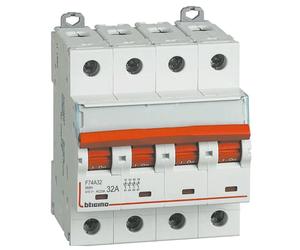 Bticino sezionatore accessoriabile 4P 32A 4 moduli F74A32
