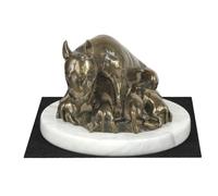 Bull Terrier Tipo 2 - Figura Con Uno Cane Su Bianco Marmo Art Dog