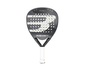 Bullpadel Dominare il Campo con FLOW LEGEND Scopri l'emozione del gioco d'alto livello con la racchetta da padel FLOW LEGEND di Bullpadel. Progettata per giocatori avanzati, offre un controllo eccezio