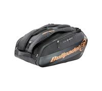 Bullpadel Elegante e funzionale: la borsa perfetta per i giocatori di padelLa borsa per racchette da padel Bullpadel Vertex 005 offre tutto ciò che serve ai giocatori ambiziosi per trasportare la prop