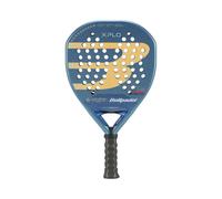 Bullpadel Il tuttofare perfetto della Premier Padel CollectionLa Bullpadel Xplo TF 24 dell'esclusiva Premier Padel Collection 2024 è ideale per i principianti e i giocatori amatoriali che apprezzano i