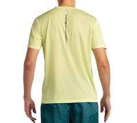 Bullpadel Maglietta funzionale per allenamenti e partite La T-shirt Bullpadel Ladra offre la perfetta combinazione di comfort, traspirabilità e stile sportivo. Il materiale leggero e funzionale elimin