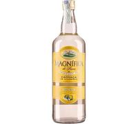 Cachaca Magnífica Tradicional Pouring lt.1
