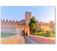 Calamita da frigorifero con ingresso cittadella e mura circostanti. Padova, Italia