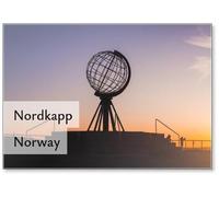 Calamita da frigorifero con vista, Capo Nord, Norvegia, il punto più settentrionale della Norvegia continentale e dell'Europa, contea di Finnmark,