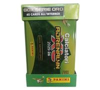 Calciatori Adrenalyn XL 2025-2026 - Tin Box Serie Oro Panini. COMPRENDE 45 CARDS (17 BASE +18 SPECIALI +6 ESCLUSIVE+ 4 EDIZIONI LIMITATA)