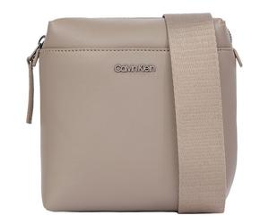 Calvin Klein Clean Essential Borsa a tracolla 15.5 cm beige